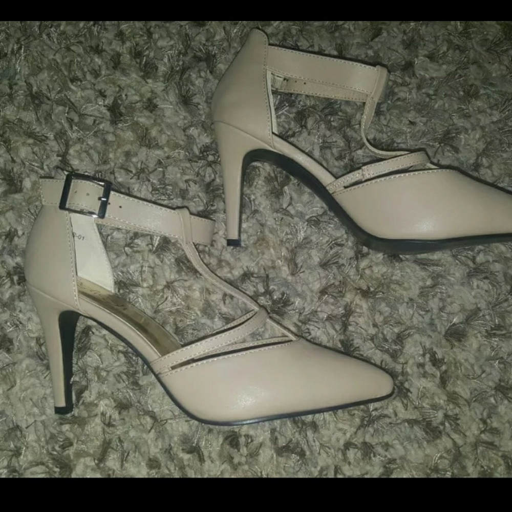Tan heels